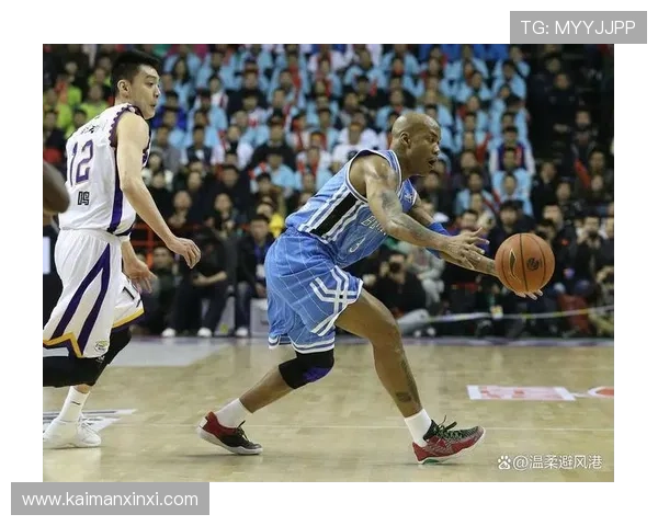 步行者三人得分突破20分黄蜂惨遭逆转屠杀